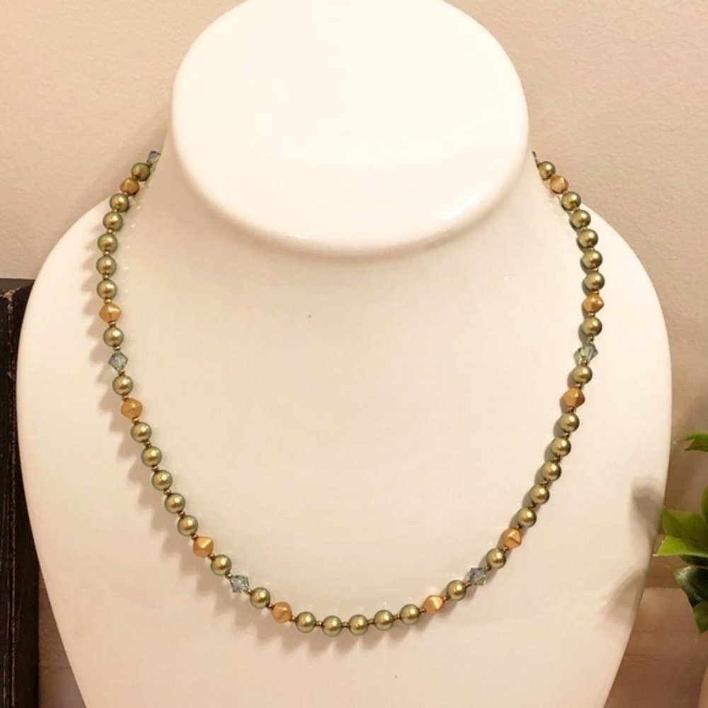 Swarovski Crystal Green & Gold Pearl Bead Necklace - Picture 1 of 3